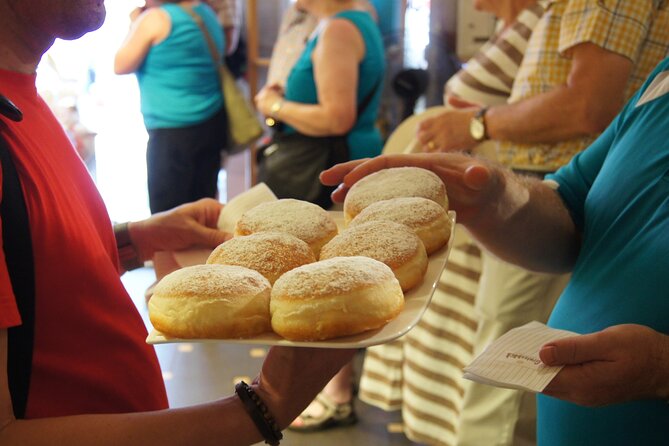 Vienna Coffee, Cake & Pastries Tour with Local Stories - Seasonal Sweet Tooth Rules (Winter vs Summer)