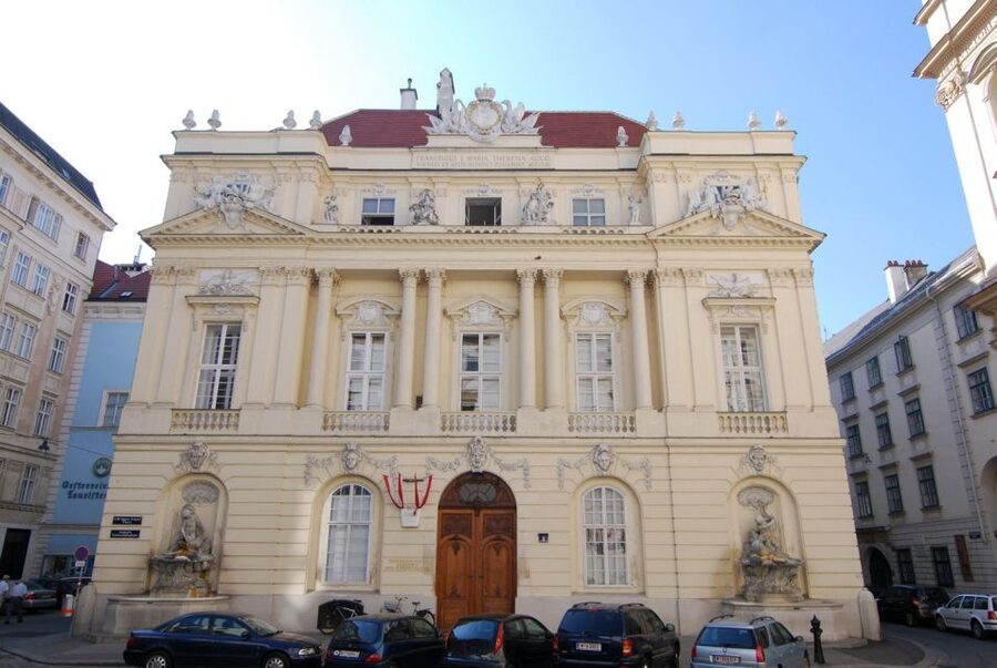 Vienna: Courtyards & Hidden Places Walking Tour - Mozart’s final residence: separating myth from the truth