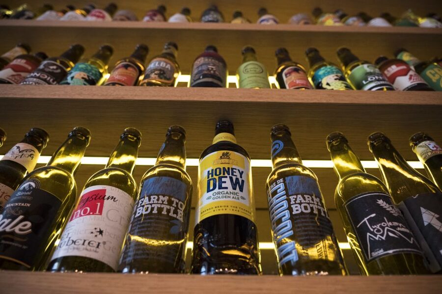 Vienna: Craft Beer Tasting Experience with Local Snacks - Traditional Viennese Snacks, and How They Pair With Beer