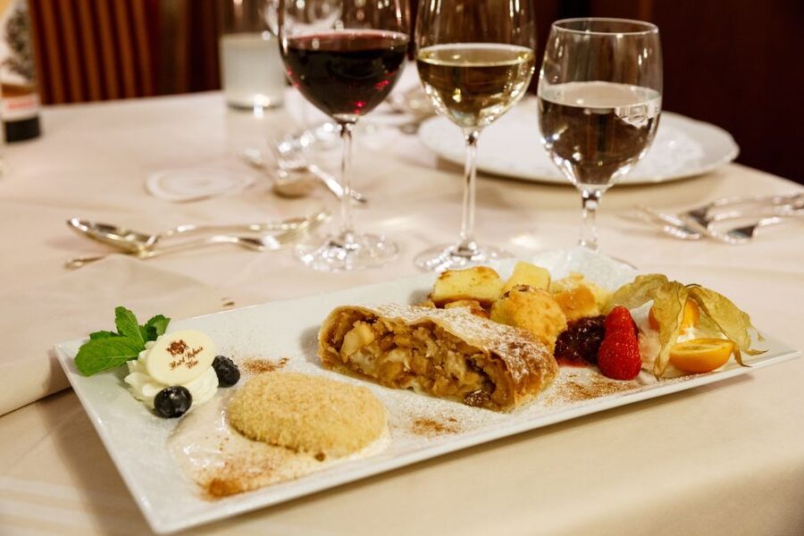 Vienna: Culinary Experience at Restaurant Stefanie - How the Meal Runs: Timing, Flow, and Pacing