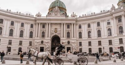 Culinary Horse-Drawn Carriage Experience