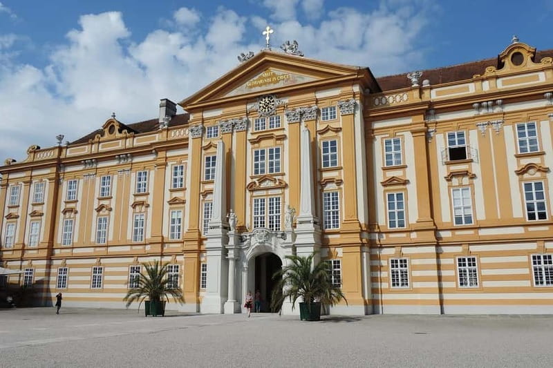 Vienna: Day Tour to Wachau Valley - From Vienna to UNESCO Wachau Valley in 6 hours