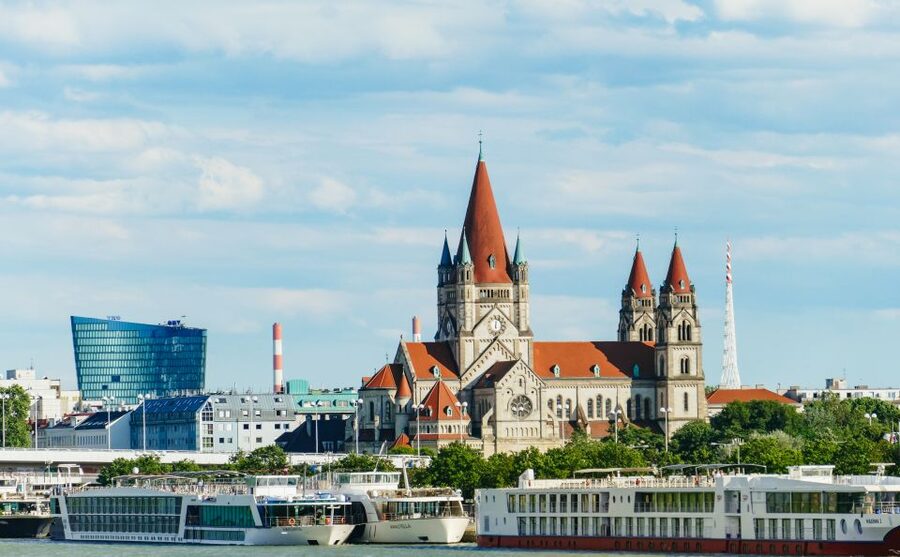 Vienna: EasyCityPass | City Card | Bus Metro Tram | Savings - Airport Trips, Special Lines, and the CAT Reality Check