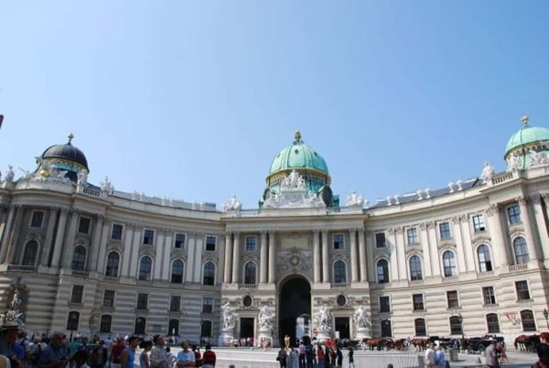Vienna: Essential History Walking Tour - Hofburg Palace and Heldenplatz, where power looks physical