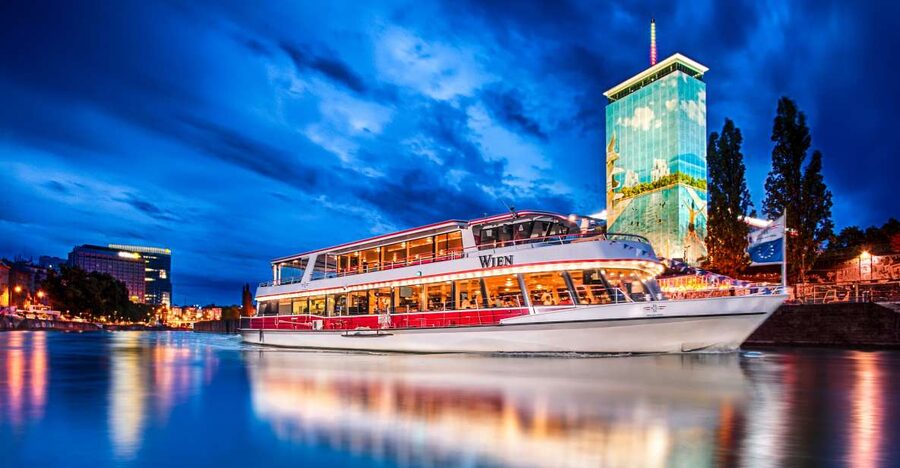 Vienna: Evening Cruise Along The Danube - A 3-hour Vienna Danube evening cruise at dusk