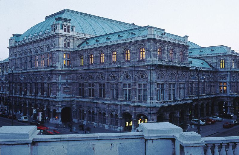 Vienna: Full-Day Private Tour including Schönbrunn Palace - Key highlights that matter