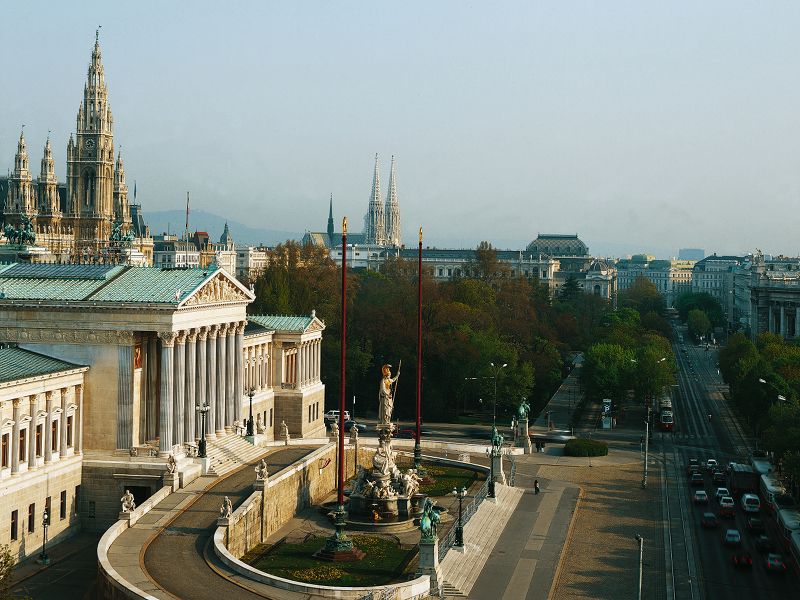 Vienna: Full-Day Private Tour including Schönbrunn Palace - The Old Town walking tour: St. Stephen to Mozart’s trail