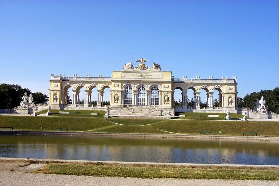 Vienna Full Day Tour from Prague - Prague to Vienna by Bus, and Why the Timing Matters
