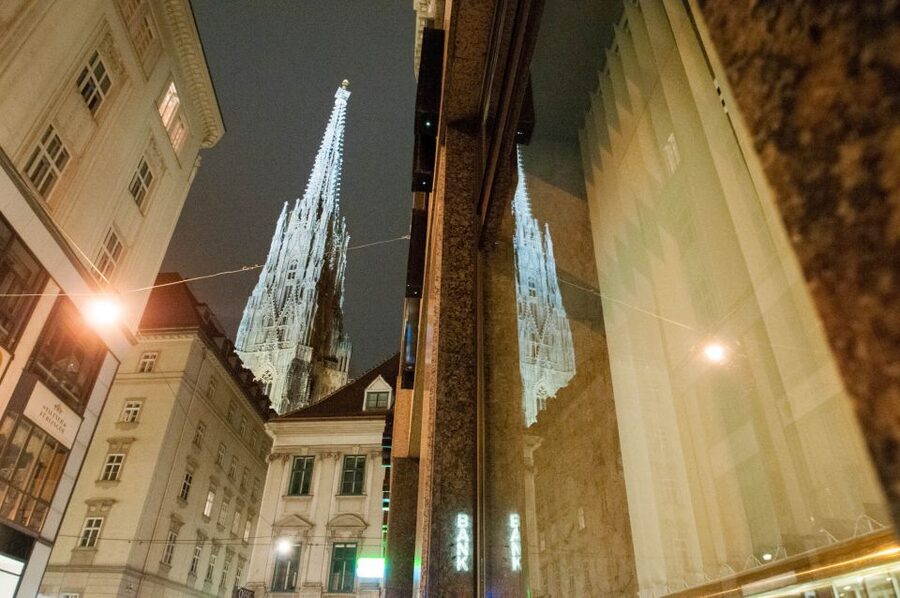 Vienna: Ghosts and Legends Guided Nighttime Walking Tour - Ending under St. Stephen’s Cathedral lights at Stephansplatz