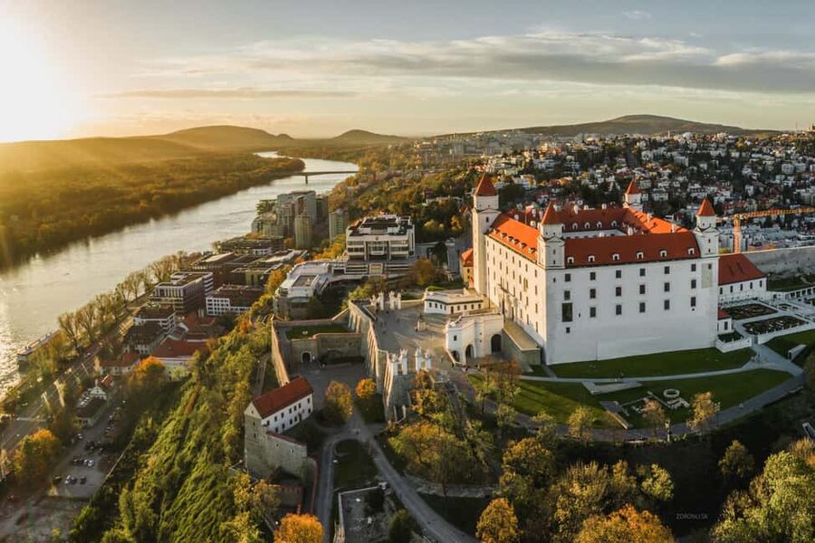 Vienna: Guided Bratislava & Devín Castle Tour via Hainburg - Van time, breaks, and why small group matters