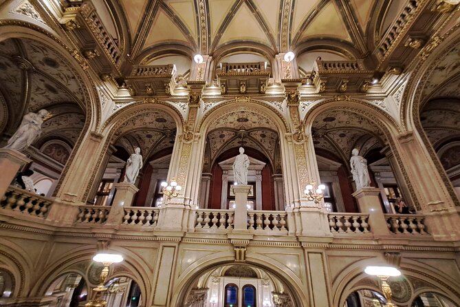 Vienna Guided City Tour in English - Peterskirche plus Julius Meinl Am Graben: Vienna’s baroque look and coffeehouse soul