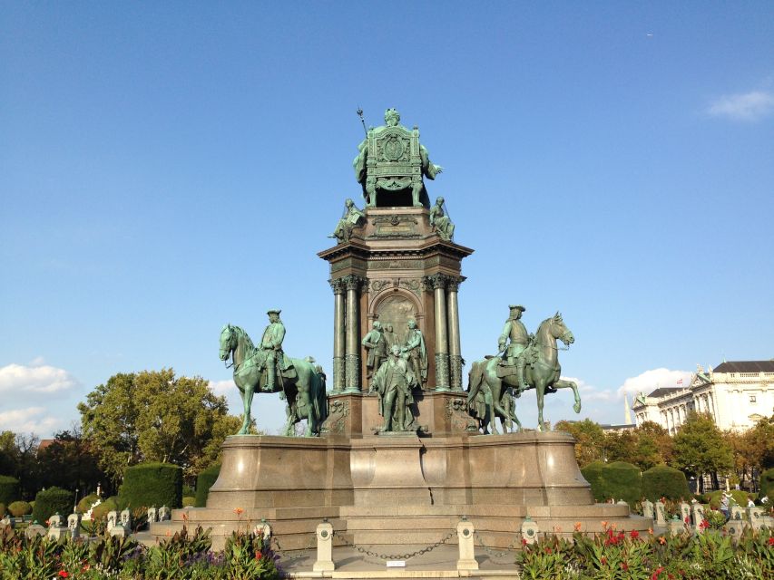 Vienna: Guided E-Bike Tour - What to expect from the guide in real life