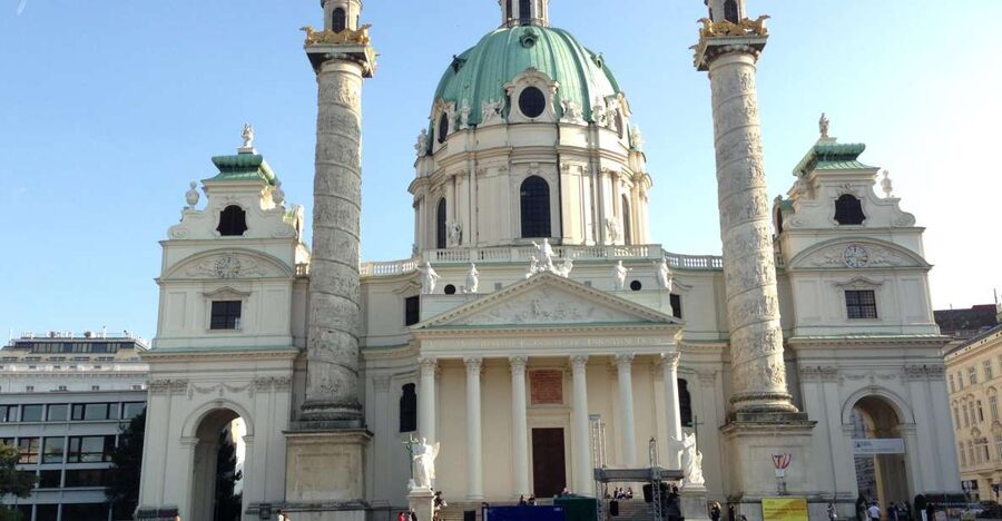 Vienna: Guided E-Bike Tour - Meeting at Franz-Josefs-Kai 45, then rolling quickly