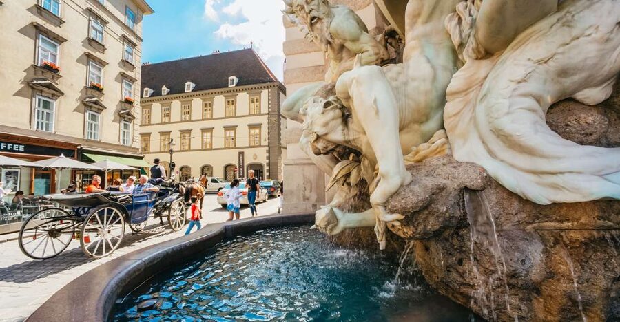 Vienna: Guided Walking Tour of City Center Highlights - The 2-hour format works, especially on a first day
