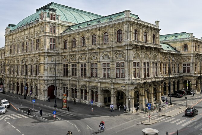 Vienna: Guided Walking Tour of City Highlights in a Small Group - Albertina’s art world: why drawings matter here