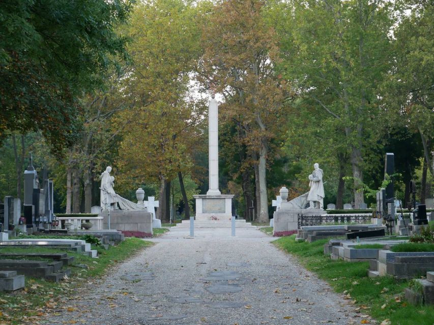 Vienna: Guided Walking Tour of the Central Cemetery - Should you book this Central Cemetery walking tour?