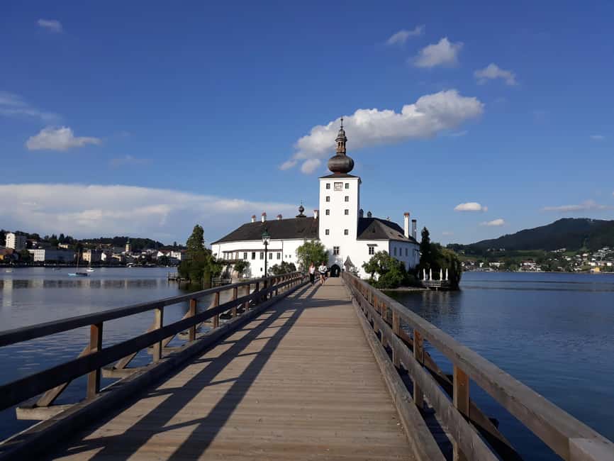 Vienna: Hallstatt and Salzburg Day Tour - Wachau Valley First, Melk Abbey on the Danube: The Best “Pause” Stop