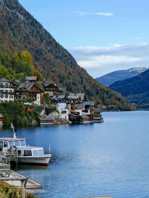 Vienna: Hallstatt Guided Tour with Hotel Pickup & Drop-off - The guided walk in Hallstatt: Museum stops, Market Square, and the Bone House