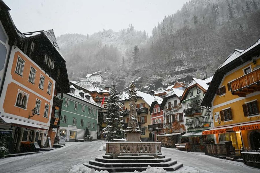 Vienna: Hallstatt Guided Tour with Hotel Pickup & Drop-off - The return ride: tired, happy, and already planning your next stop