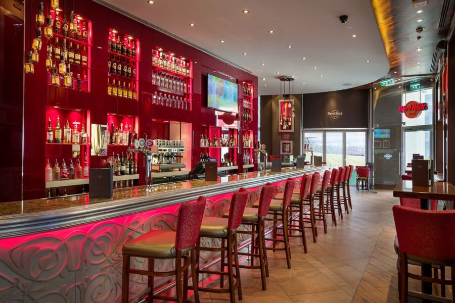 Vienna: Hard Rock Cafe with Set Menu for Lunch or Dinner - Should You Book Hard Rock Cafe Vienna Set Menu?