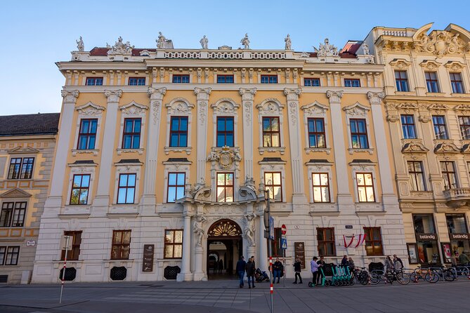 Vienna Historic Center: City Walk with Audio Guide on your Phone - Stop 1, St. Stephen’s Cathedral and the Gothic Details You Might Miss