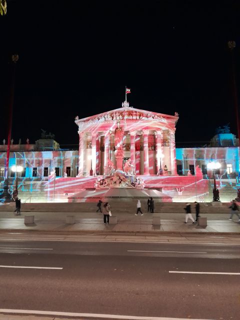 Vienna: historical tours with locals in the unknown City, - Re-Catholicization in architecture: seeing belief in the built world