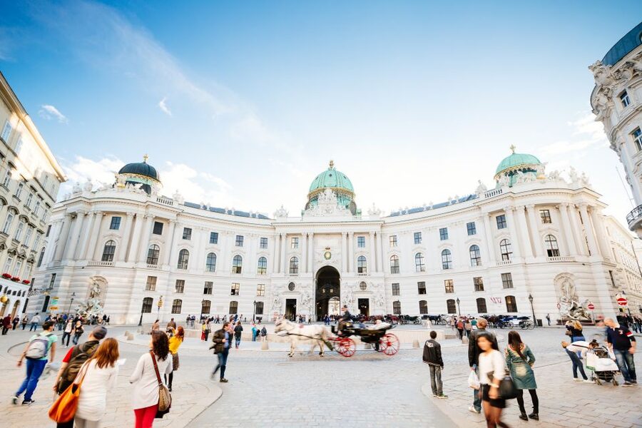 Vienna: Hop-On Hop-Off Sightseeing Bus Tour in 19 Languages - How long your Vienna stay needs to be for real value