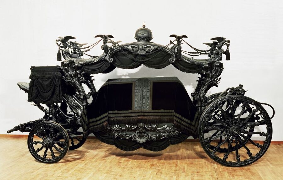Vienna: Imperial Carriage Museum in Schönbrunn Palace Ticket - The Sisi Trail: Empress Elisabeth’s carriages and personal mementos