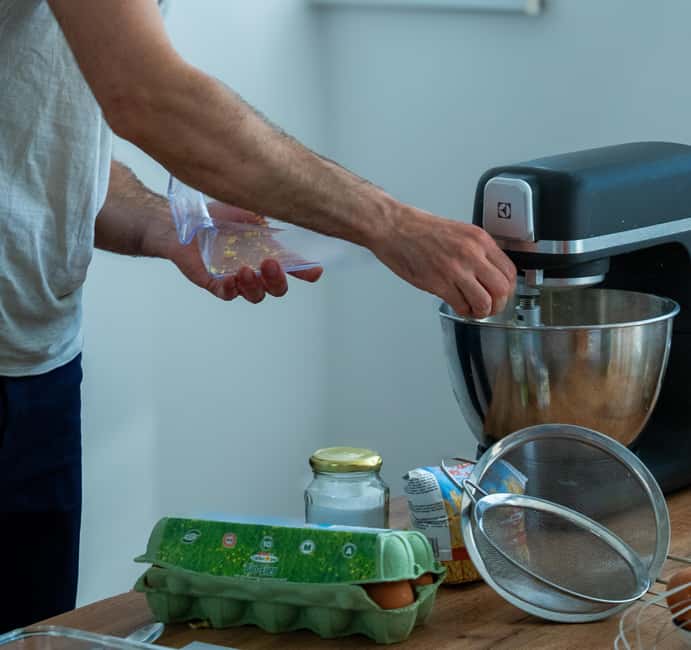 Vienna: Italian-Austrian Pastry Class – Pasticciotto & Drink - What you take home: a printed recipe and ideas you can reuse