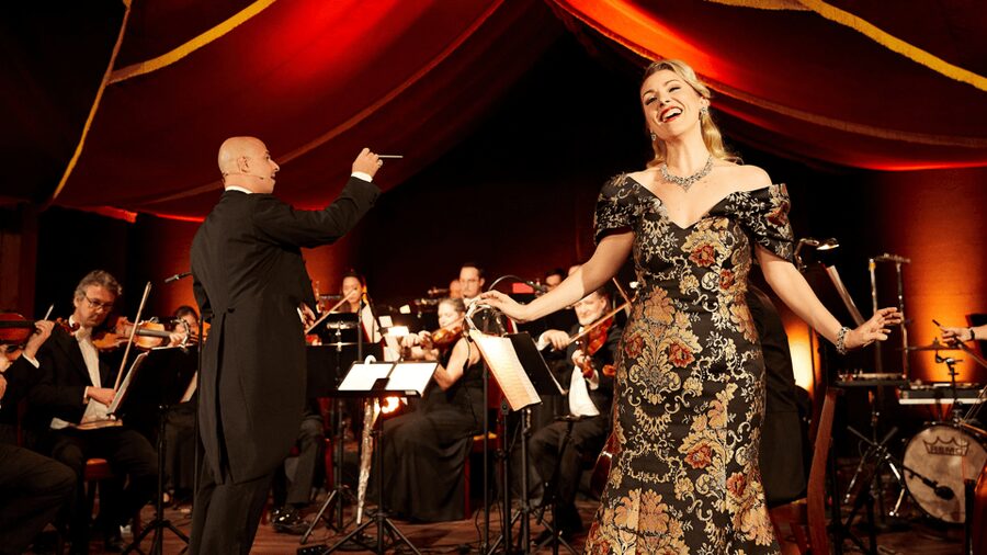 Vienna: Johann Strauss Dinner Show at the Prater - Your 3-hour evening flow, from doors opening to the final notes