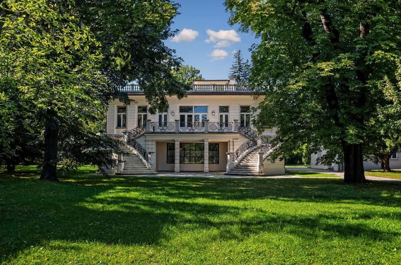 Vienna: Klimt Villa (Gustav Klimt Atelier & Museum) Ticket - Why this Klimt Villa visit feels different from a regular museum stop