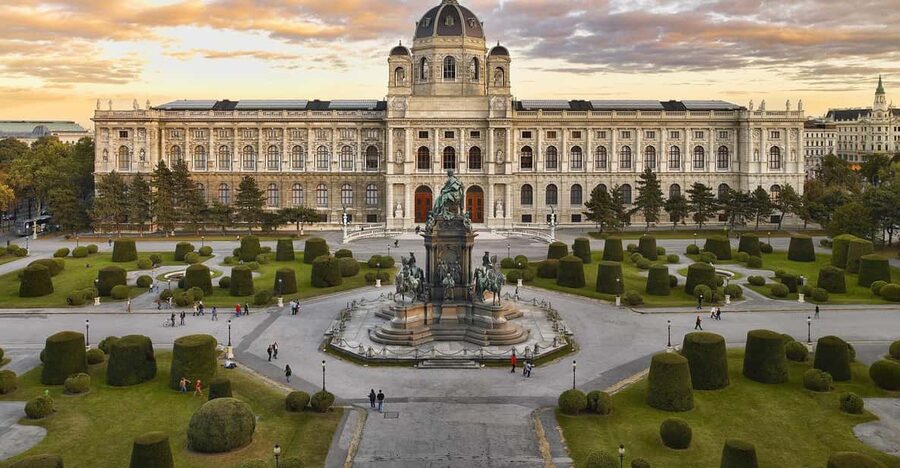 Vienna: Kunsthistorisches and Leopold Museum Combo Ticket - Leopold Museum: Klimt and Egon Schiele, plus Art Nouveau Vienna Workshops craft