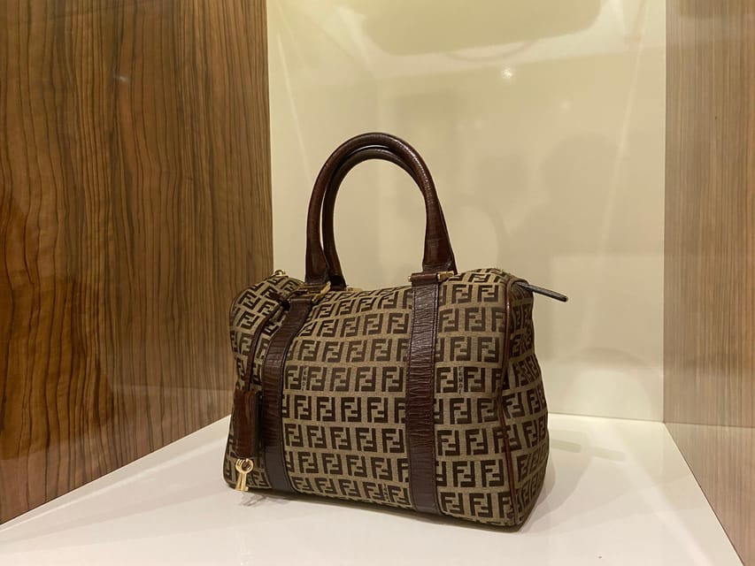 Vienna: Luxury Vintage Fashion Walking Tour - Should you book this Vienna vintage fashion tour?