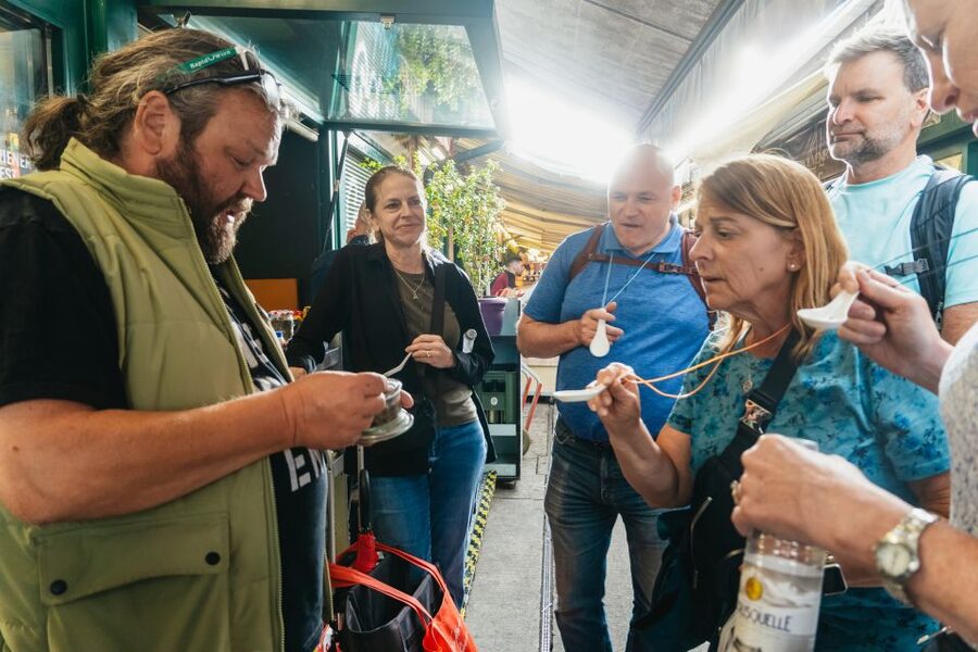 Vienna: Naschmarkt Food Tasting Tour - Who this Naschmarkt tasting tour suits best