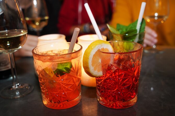 Vienna Nightlife Experience: Food, Wine, Cocktails & Vibes - Your guide’s job is more than restaurant picks