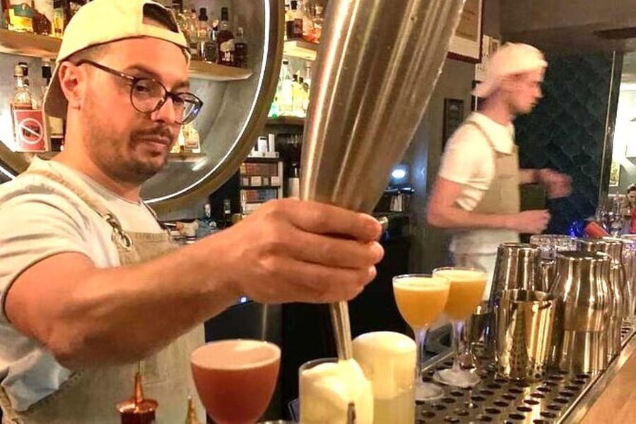 Vienna Nightlife Tour: Dinner, Drinks & Rooftop Bar - A night built for real Vienna, not just bar hopping