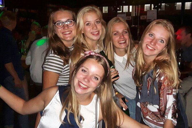 Vienna Nights Pub Crawl - Games and free shot moments: how to get the most included value