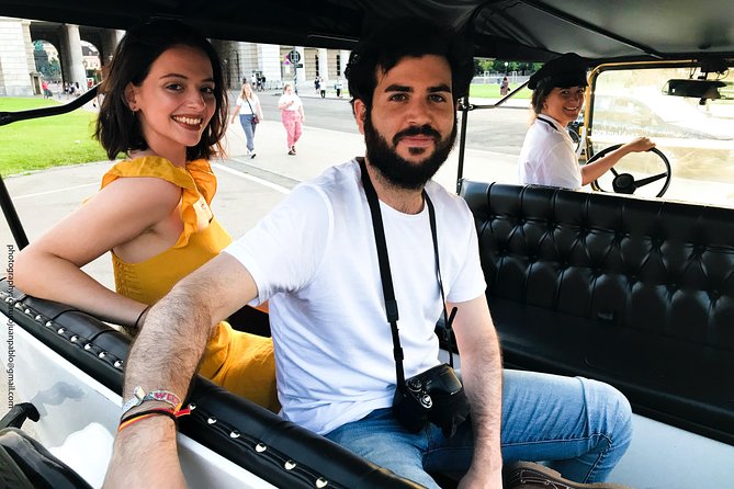 Vienna Oldtimer Tour (60 min) Incl. bottle of Prosecco - Key takeaways