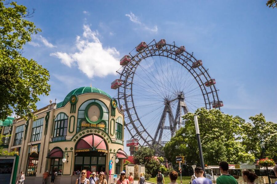 Vienna PASS: All incl. Sightseeing Pass for 85+ Attractions - Hofburg and imperial interiors: The Vienna you picture on postcards