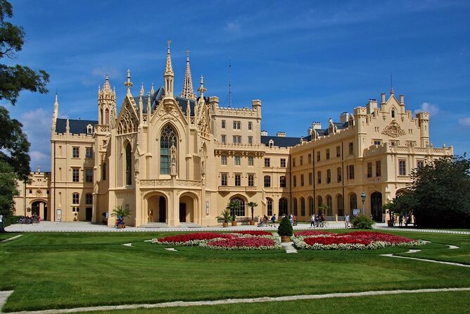 Vienna-Prague One-Way Sightseeing Tour Bus - Key highlights worth planning around