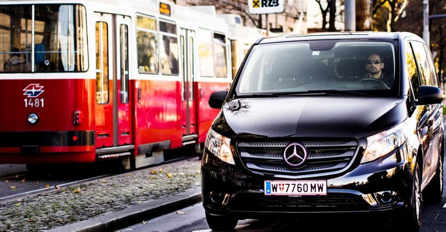 Vienna: Private 3-Hour City Highlights Van Tour - Key things to know before you go