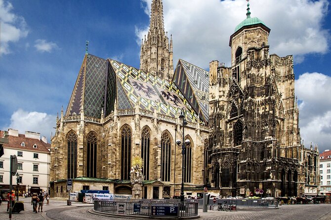 Vienna Private Bike tour - Old Vienna Core: Michaelerplatz and Stephansplatz in Quick, Focused Stops