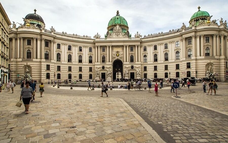 Vienna: Private Half-Day Sightseeing Tour - St. Stephen’s Cathedral: The One Stop You Should Not Skip