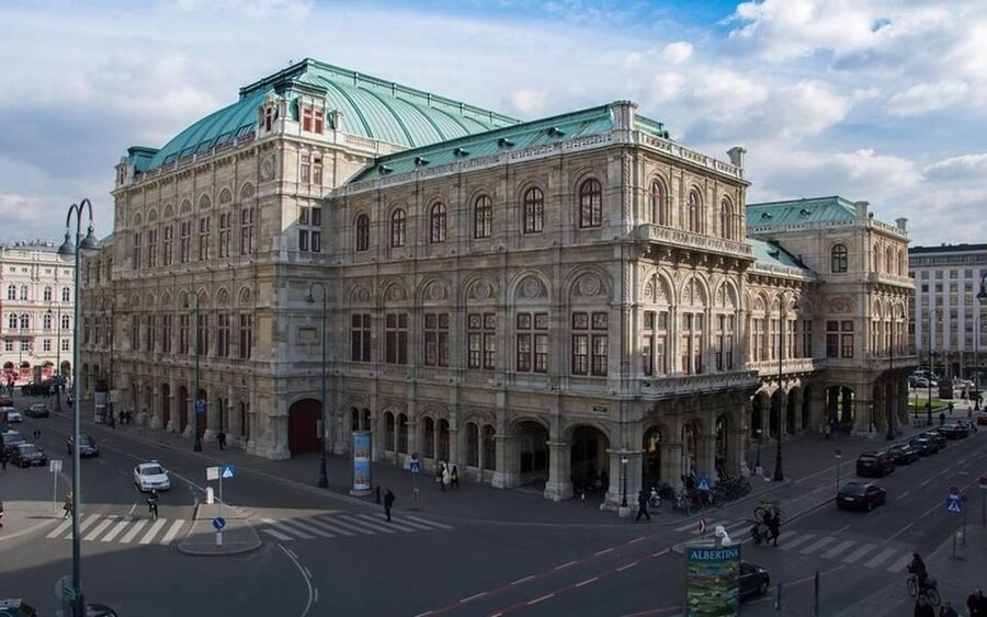 Vienna: Private Half-Day Sightseeing Tour - Belvedere Palace: A Different Kind of Royal, Not Just Another Palace