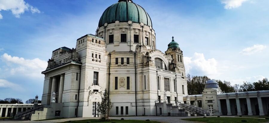 Vienna: Private Walking Tour of the Central Cemetery - The forest cemetery ending: seeing modern burial habits appear in real time