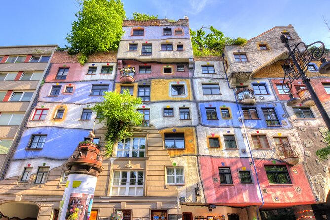 Vienna Scavenger Hunt and Highlights Self Guided Audio Tour - Pace, difficulty, and how to keep it fun