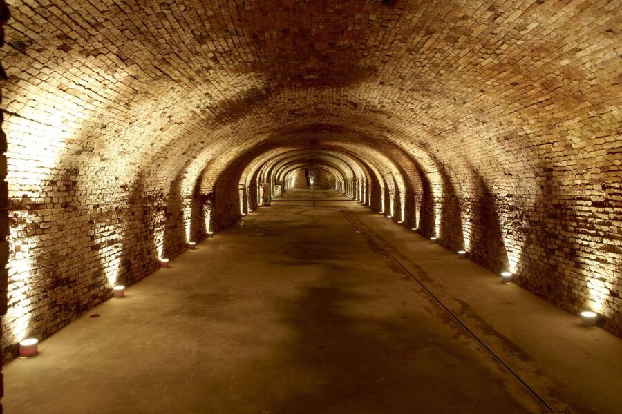 Vienna: Schlumberger Wine Cellar Guided or Self-Guided Tour - The tasting sets after the tour: pick your style