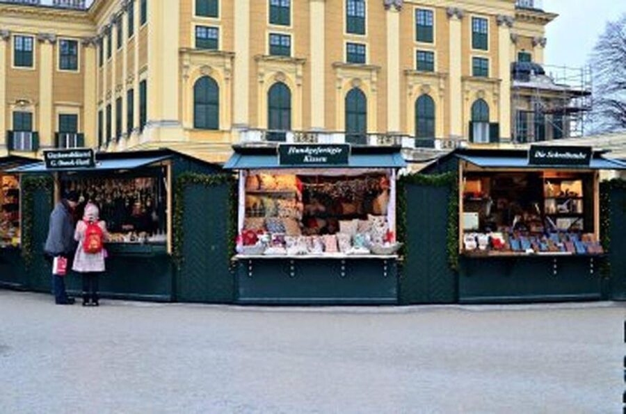 Vienna: Schönbrunn Palace & Christmas Market Walking Tour - Quick hits from this Schönbrunn Palace and Christmas Market tour