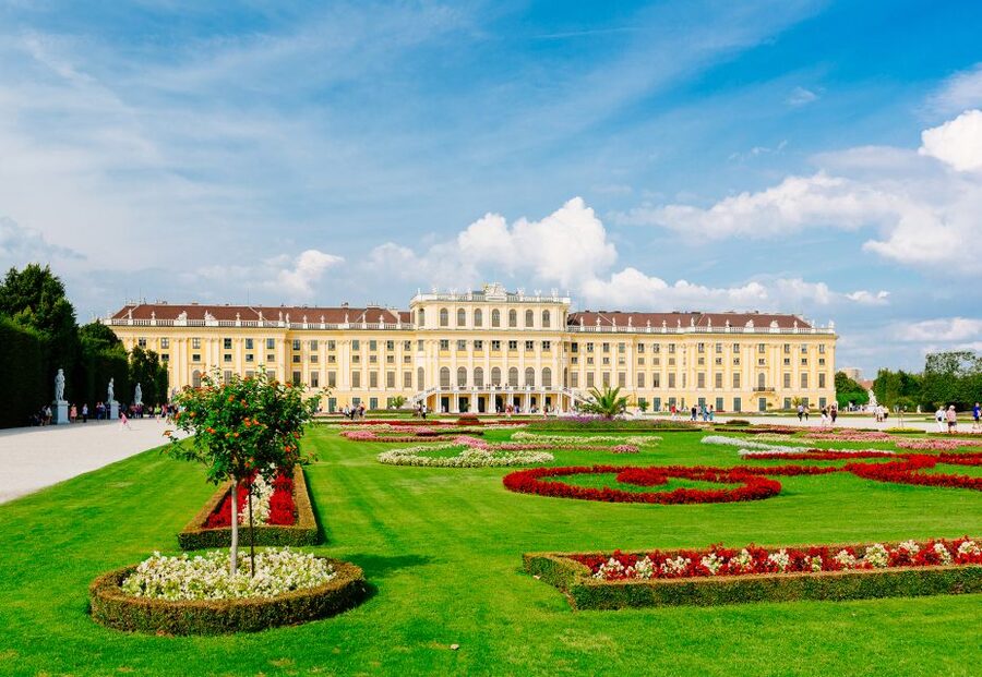 Vienna: Schönbrunn Palace & Garden Skip-the-Line Guided Tour - Palace Highlights: Maria Theresa’s Apartments and the Gallery of Power