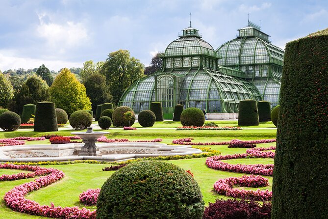Vienna: Schönbrunn Palace Gardens Private Guided Tour - The 2-hour palace-and-gardens option: 22 rooms plus skip-the-line entry